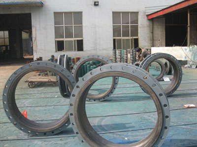 ���������z���^